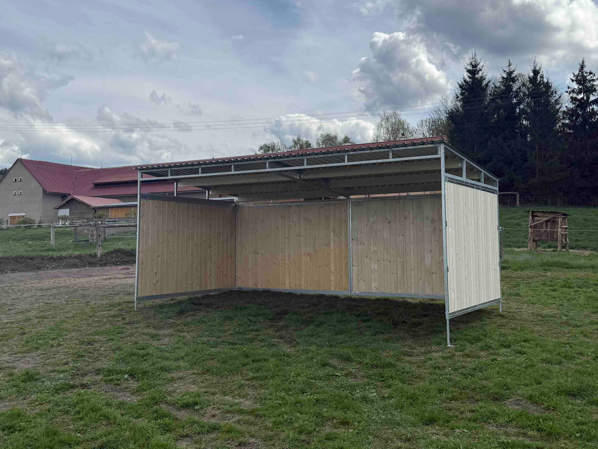Dřevěný přístřešek pro koně 3 x 6 m